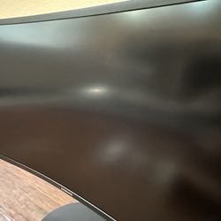 Samsung CFG70 Series 27-Inch 1ms Curved Gaming Monitor (C27FG70) (LC27FG70FQNXZA)
