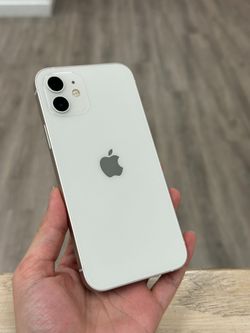 iPhone 11 6.1" (Unlocked) 128GB Good White - 90 day warranty included!