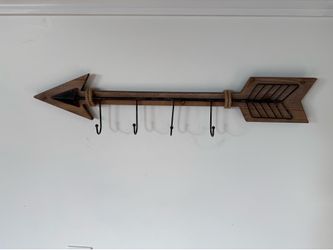 Rustic arrow wall mounted Key hold