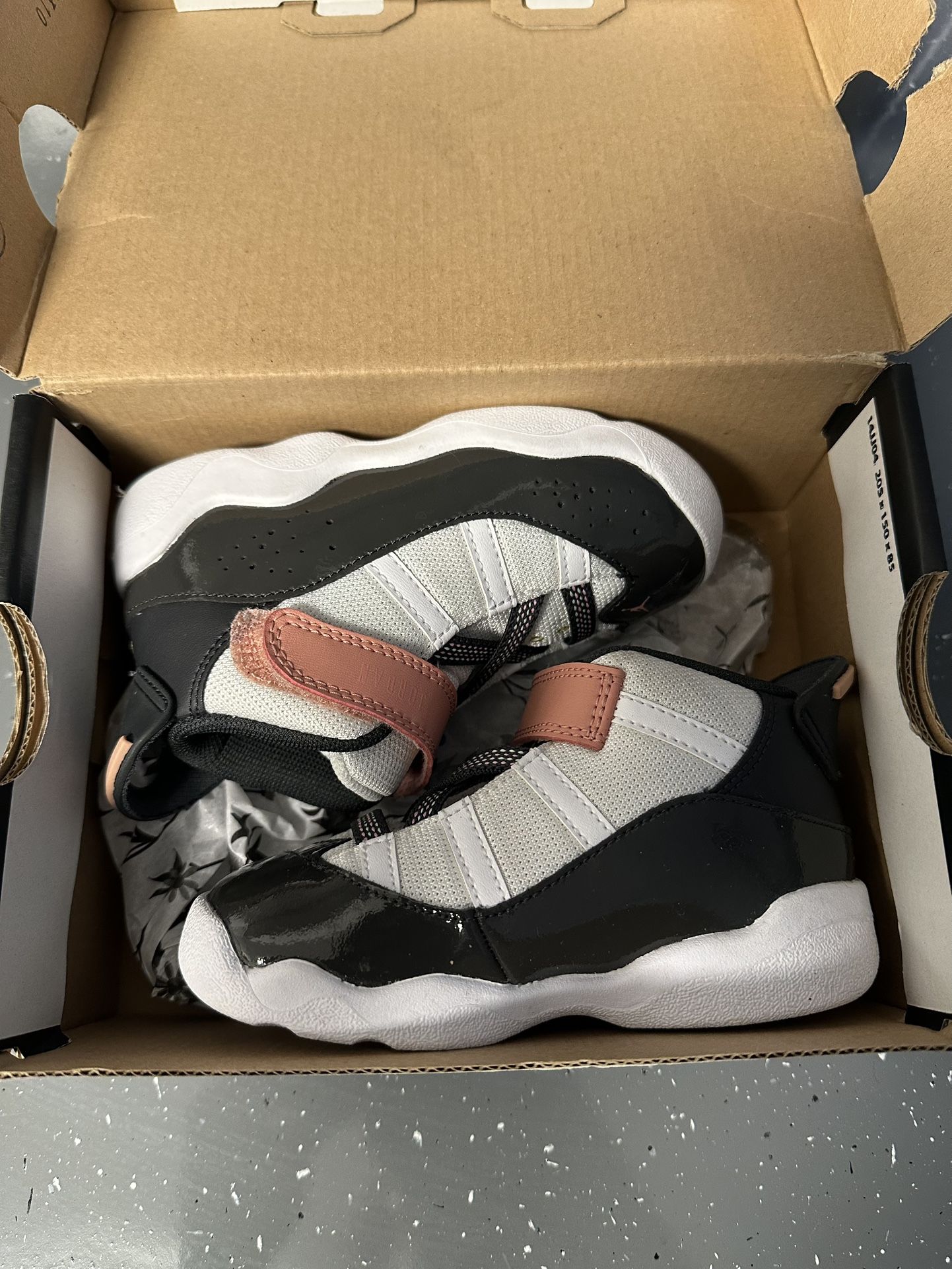 8C Jordan 6 Ring 
