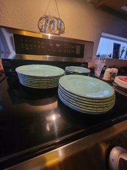 Beautiful Dinner Plates and Bowls