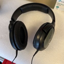 Sennheiser Headphones 