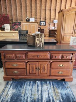 VINTAGE DRESSER 