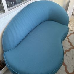 Modern Curved Lounge Chair – Teal Blue 