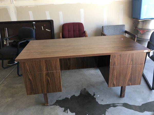 New And Used Computer Desks For In Bakersfield Ca Offerup
