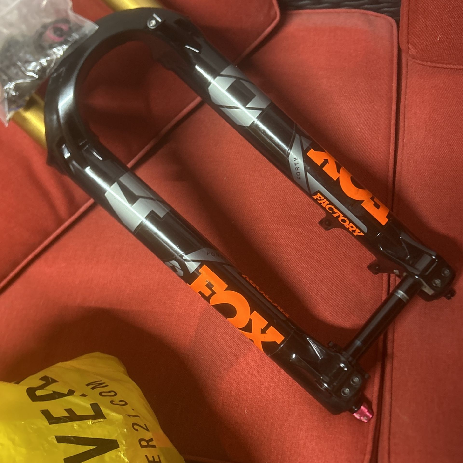 Fox 40’s BRAND NEW FULL RE BUILD (0 Miles) Read Description!!!