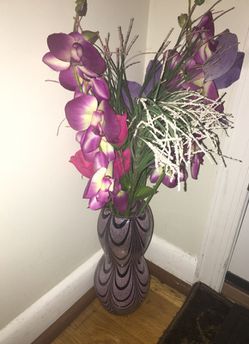 VASE with fake flowers