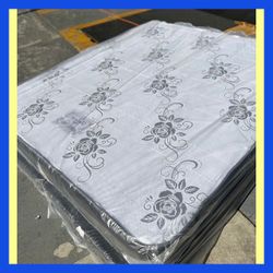 King size mattress / Colchon