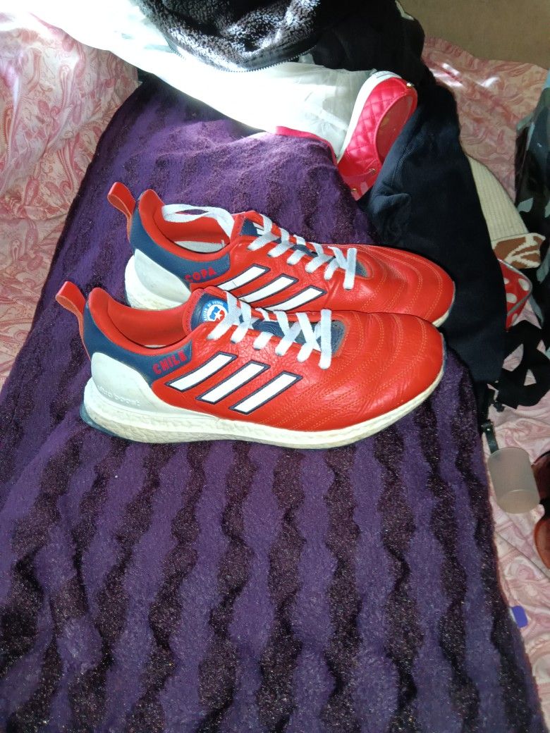 Adidas Men's Tennis Shoes Size 9 Brand New