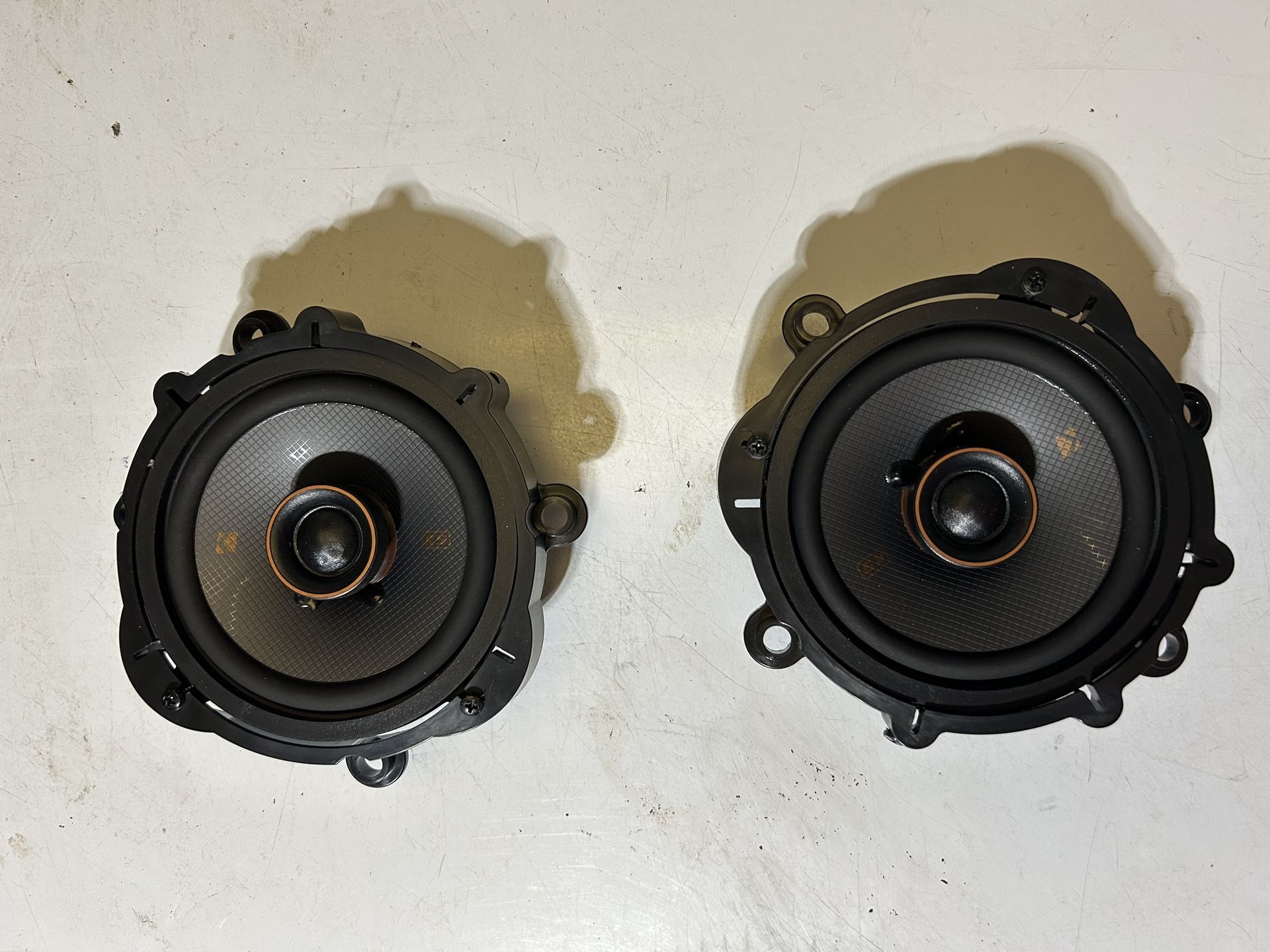 Kicker KSC50 (5.25”) car speakers