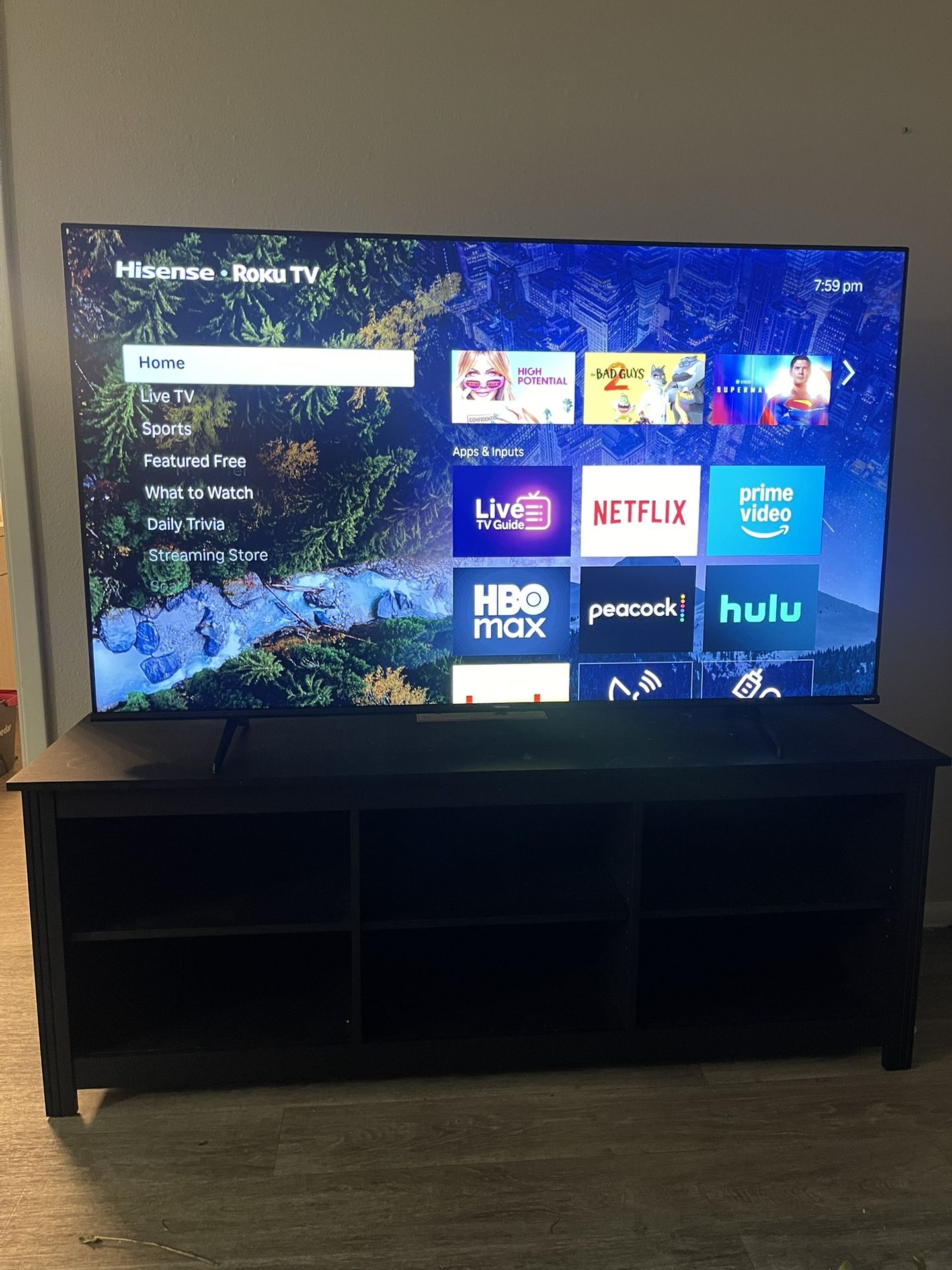 58” Hisense Roku Tv W/remote