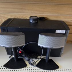 Bose Companion 5 Multimedia Speaker System 