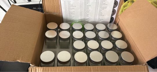 Condiments jars