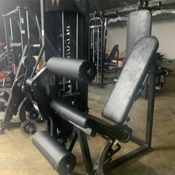 Leg Extension / Leg Curl 2 In 1