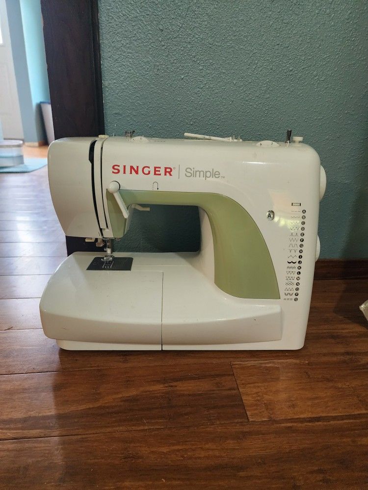Singer Simple Sewing Machine