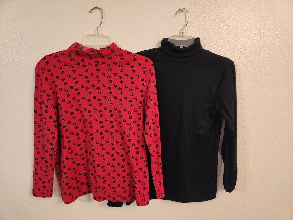 Women's Medium Turtleneck Lot of 2