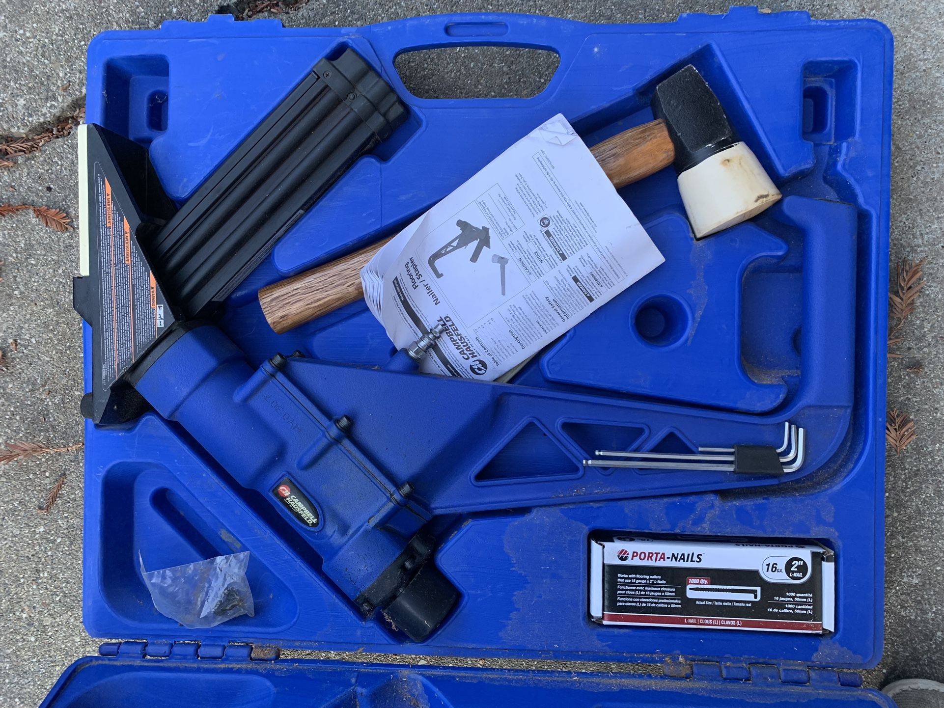 Campbell Hausfeld flooring nailer/stapler