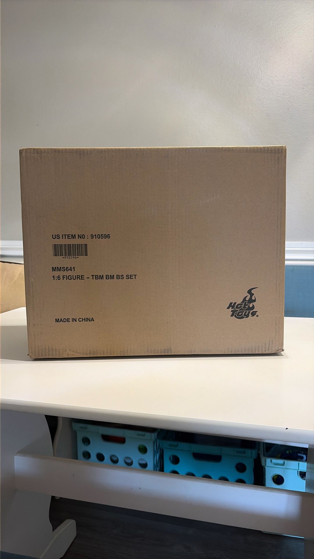 Hot Toys The Batman W/Bat-Signal 2022 Sealed Brand New In Box!