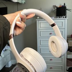 Beats Solo 4