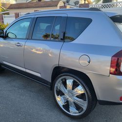 Jeep Compass, Clean Title, All Wheel Drive, Smogged, 22"rims, Low Miles, Runs And Drives Great 