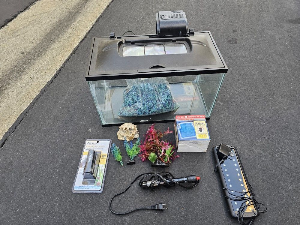 10 Gallon Fish Tank + Accessories