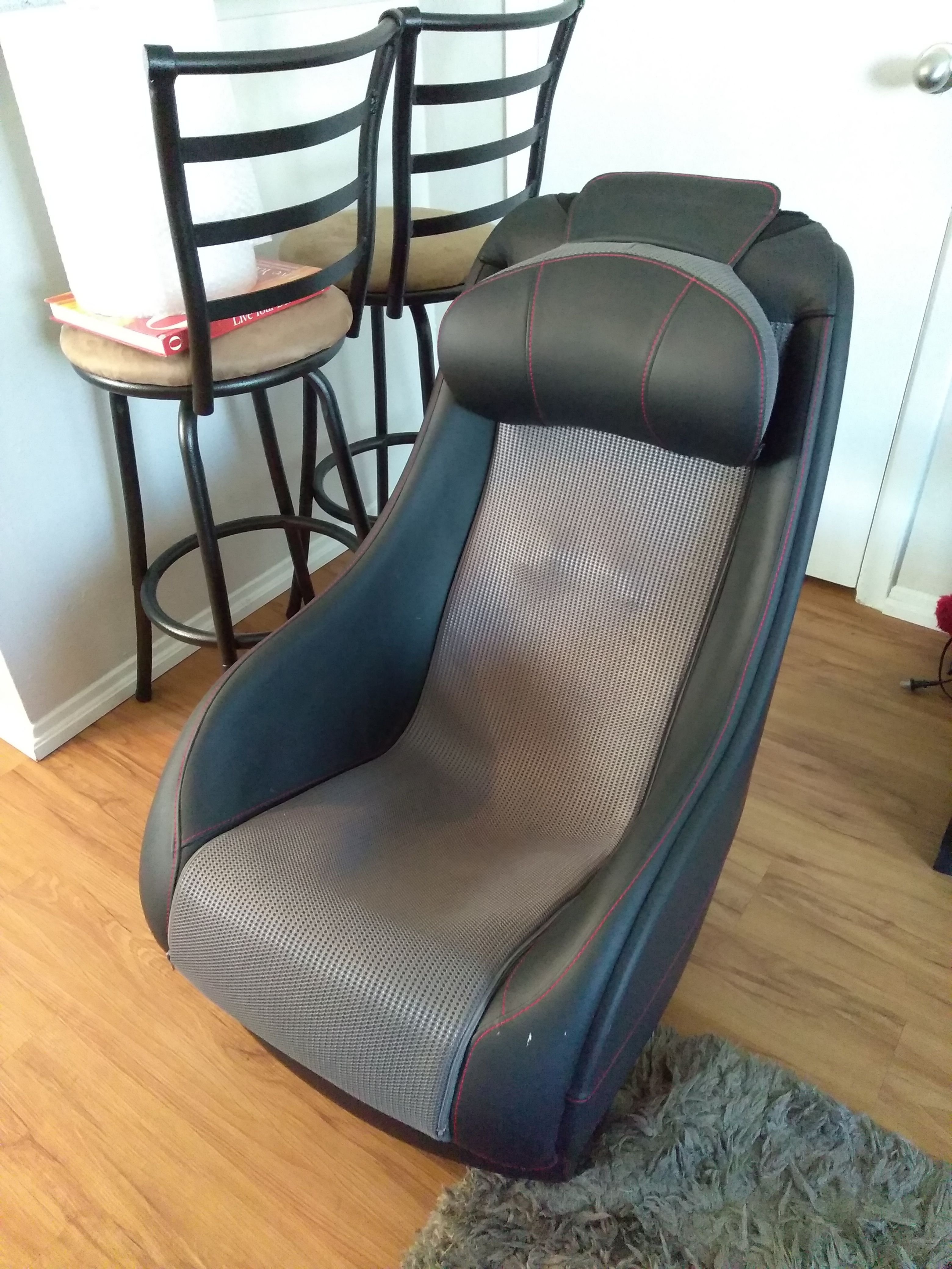 Brookstone React Massage Chair AS IS for Sale in Tampa FL OfferUp
