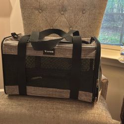 Small Pet Carrier 