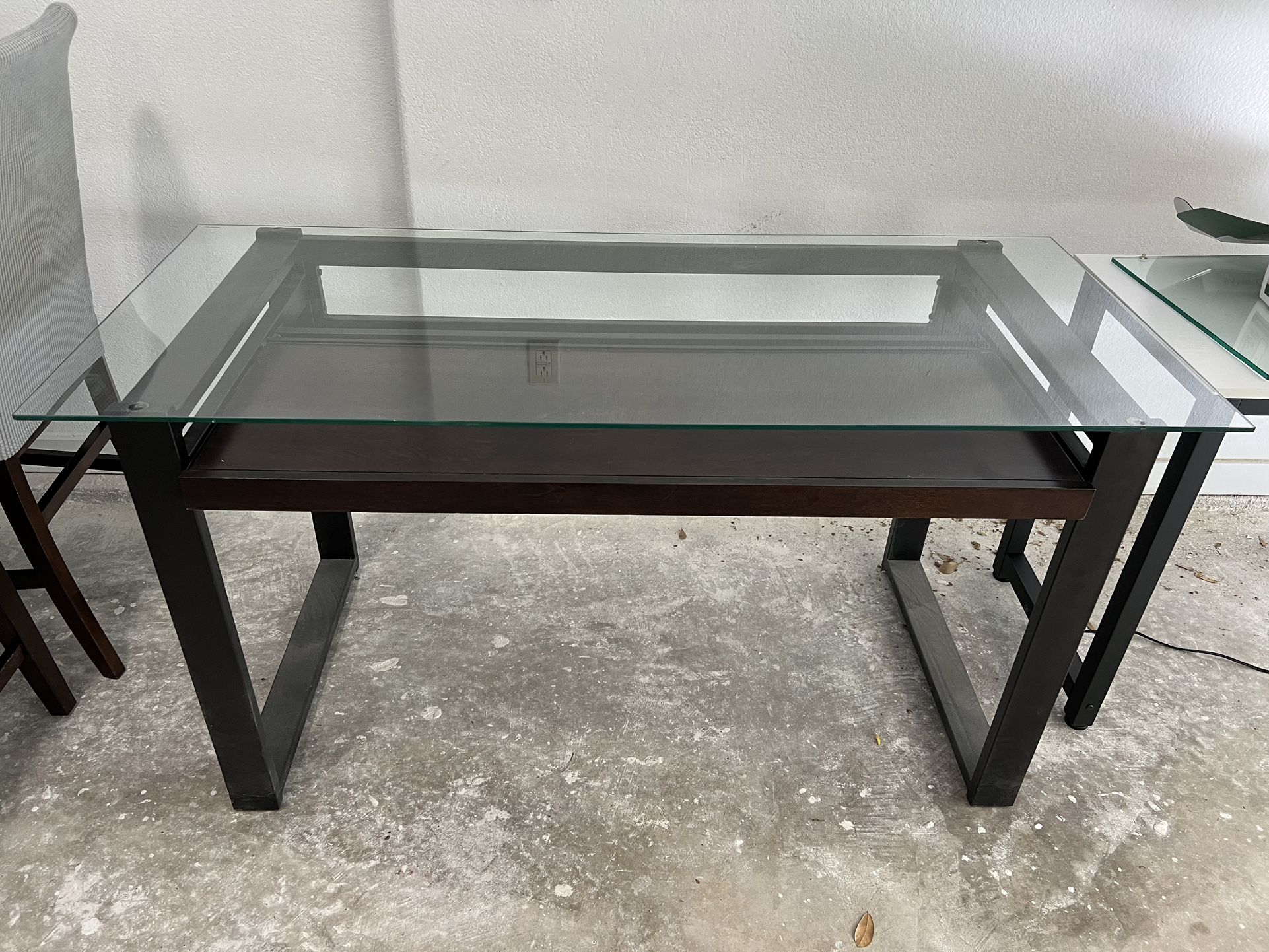 Desk With Glass Top & Pull Out Tray