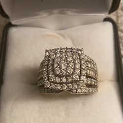 Gold Diamond  Ring…Beautiful Piece Of Jewelry