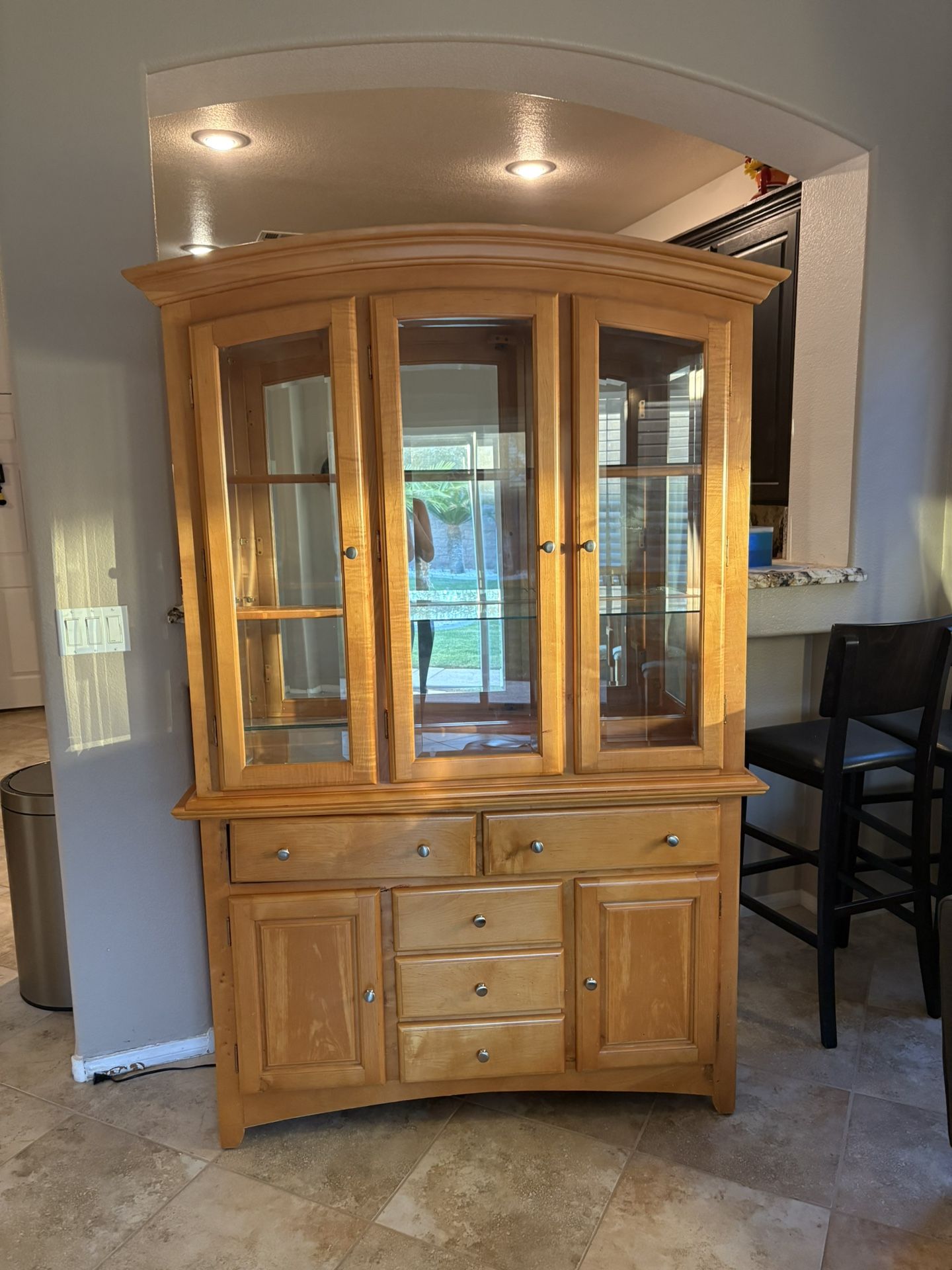 Blonde Honey Solid Wood Hutch With Glass Shelves + Lights 
