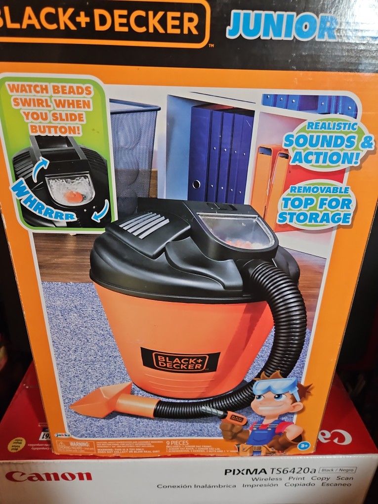 Black & Decker Junior Shop Vac