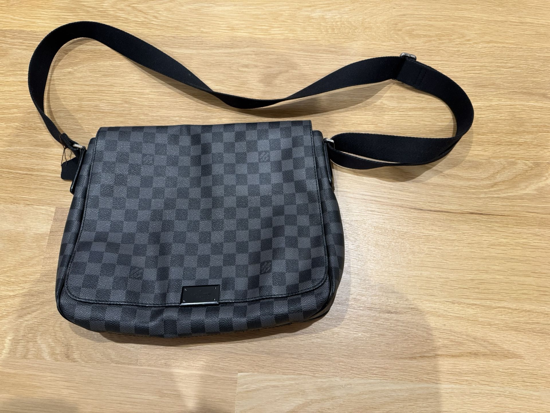 LV Damier Messenger Bag