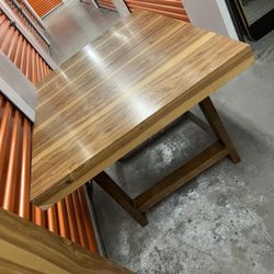 Nice Dining Table With Leaf Extension & 4 Chairs