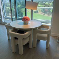 Round Dining Table 
