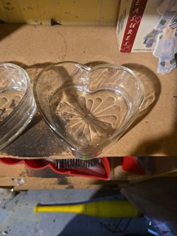 6 Heart Bowls