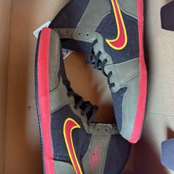 Air Jordan 1 Skinny High