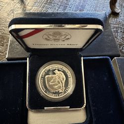 1997 National Law Enforcement Officers Memorial Commemorative Proof Silver Dollar 