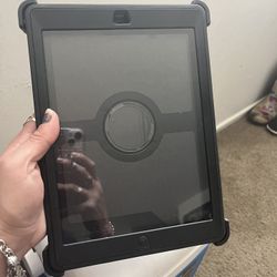 iPad Air 3 Otterbox NEW $20 