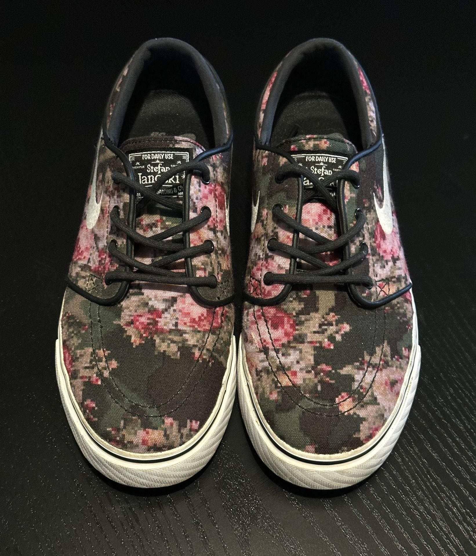 Size 6.5 Men Nike SB Zoom Stefan Janoski Digi Floral Pink (2016)
