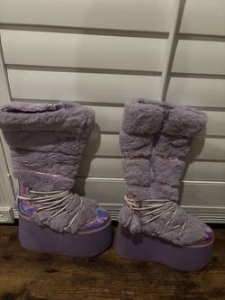 Clubex Size 8 Lavender Faux Fur Platform Boots