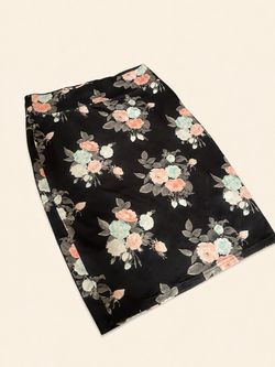 Black Floral Pencil Skirt (L)