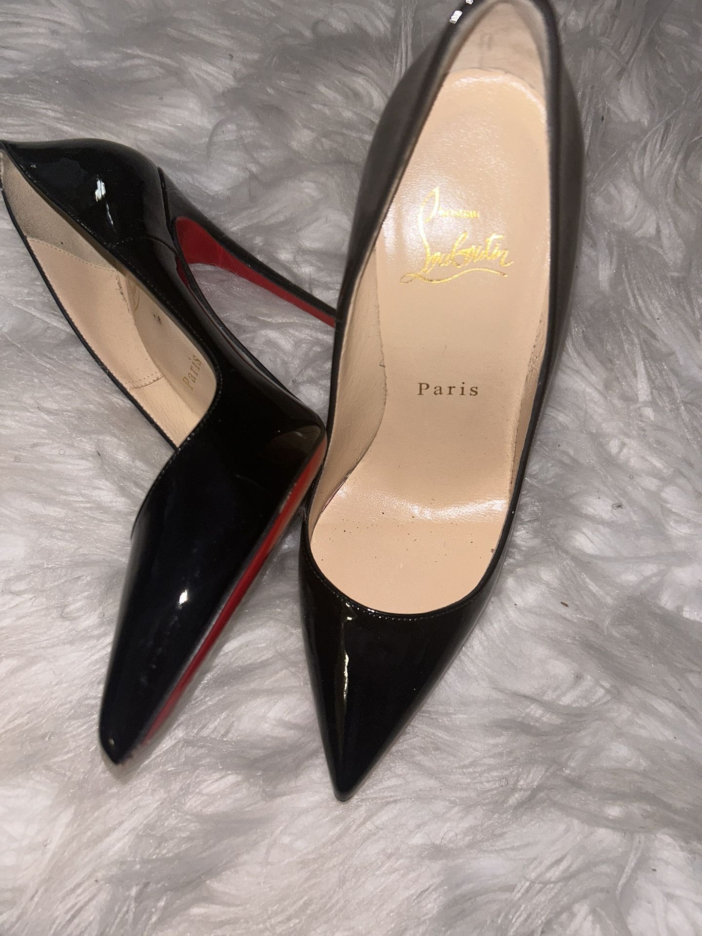 Christian Louboutin (Red bottom) Heels