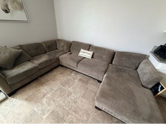 U shaped couch