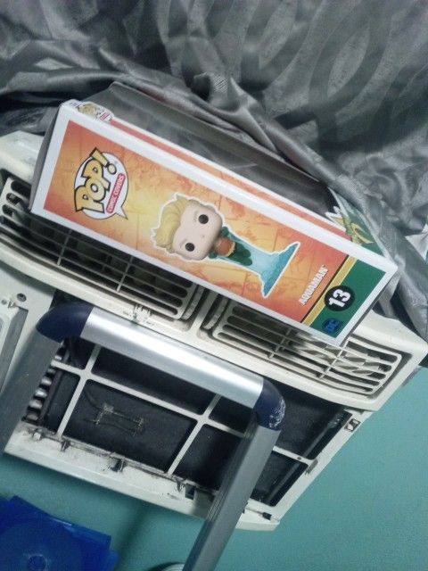 Aquaman Figurehead With First Comic Book Poster Brand New Just Opened