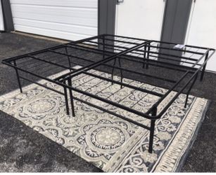 New 18”h Queen size platform bed frame smart base