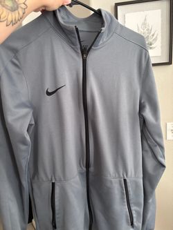 Women’s Nike zip up