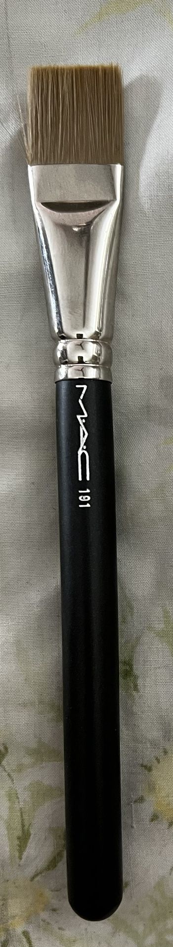 MAC 191 SQUARE FOUNDATION BRUSH