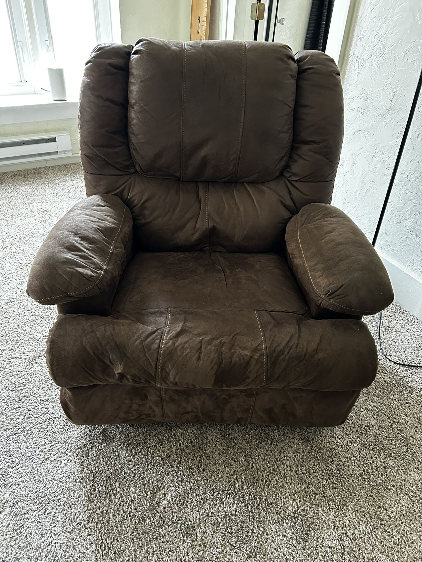 Free Recliner 