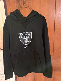 Black Raiders Sweater Meduim In Kids Sz 8/10