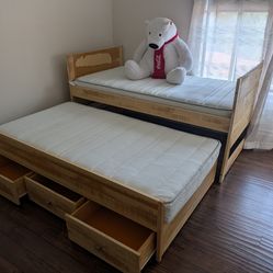 Trundle bed w/ drawers